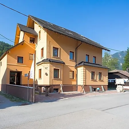 House Berghi I & Ii 호텔