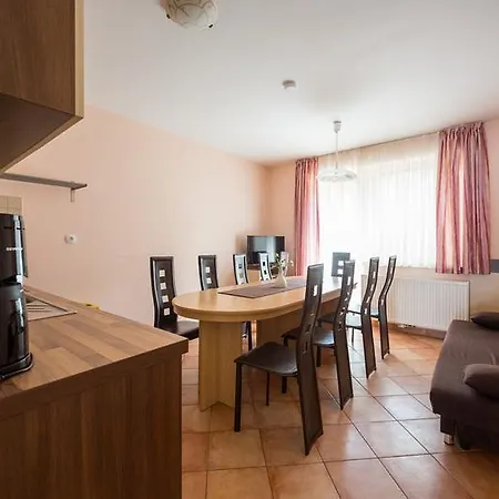 House Berghi I & Ii Отель Краньска Гора
