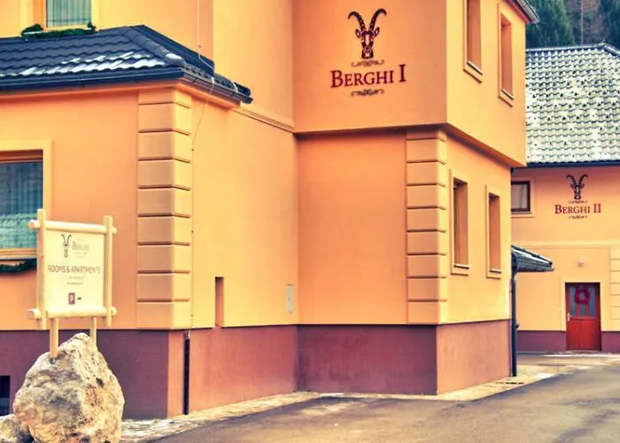 Hotel House Berghi I & Ii 3*