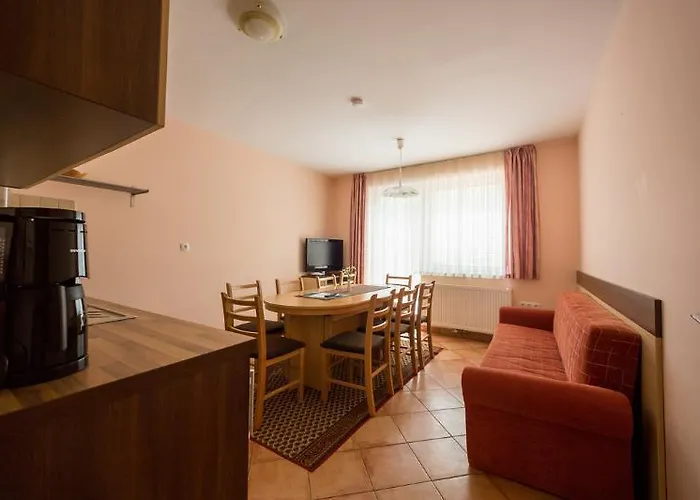 House Berghi I & Ii Hotel 3*