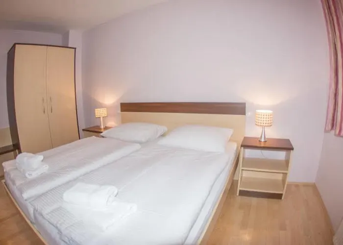 House Berghi I & Ii Hotel 3*